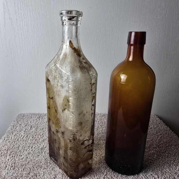 Vintage Glass Bottles Set - Picture 6 of 13